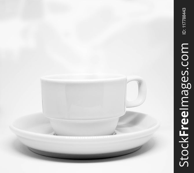 Serveware, Coffee Cup, Tableware, Saucer