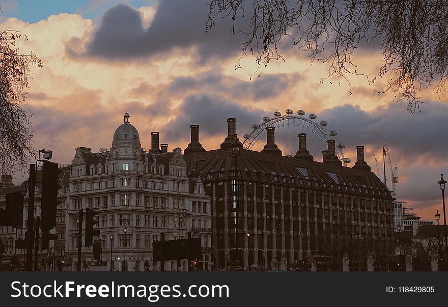 Sky, Landmark, Cloud, City