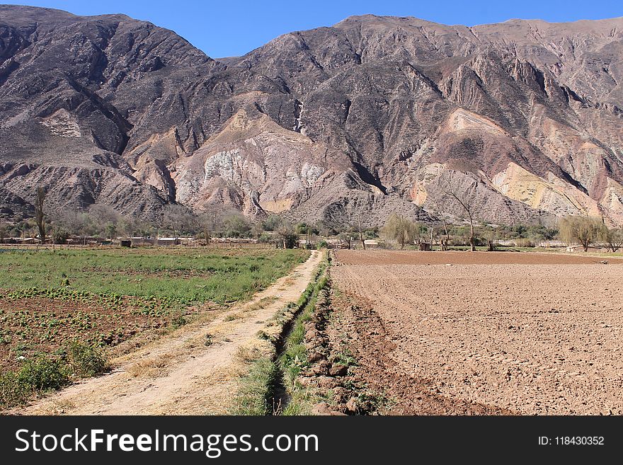 Badlands, Mountainous Landforms, Wilderness, Ecosystem