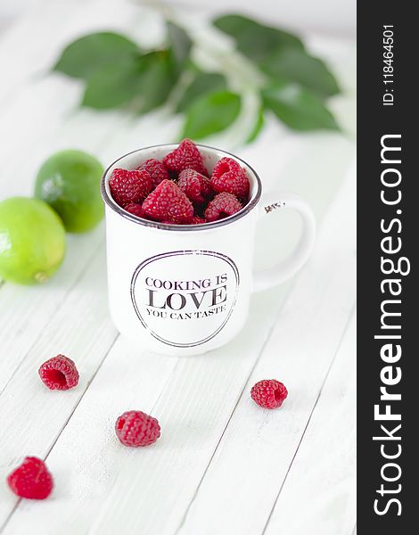 Close-Up Photography of Raspberries on Cup