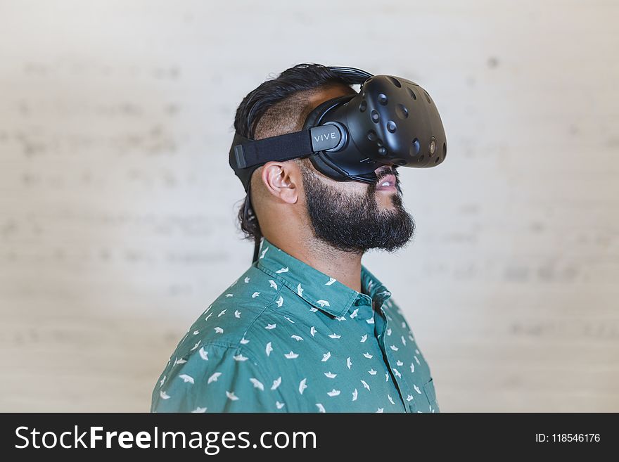 Man Wearing Black Vr Goggles