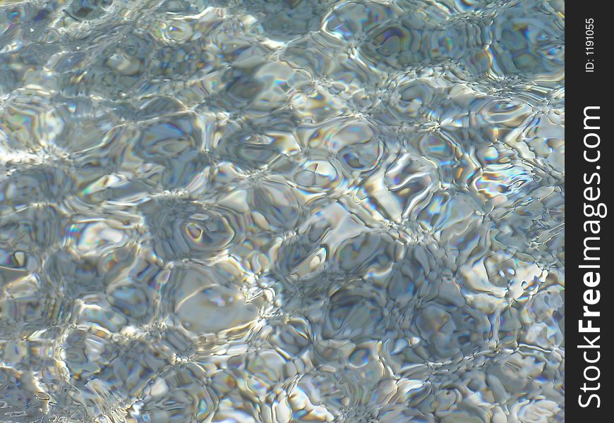 Water reflecrion on the beach