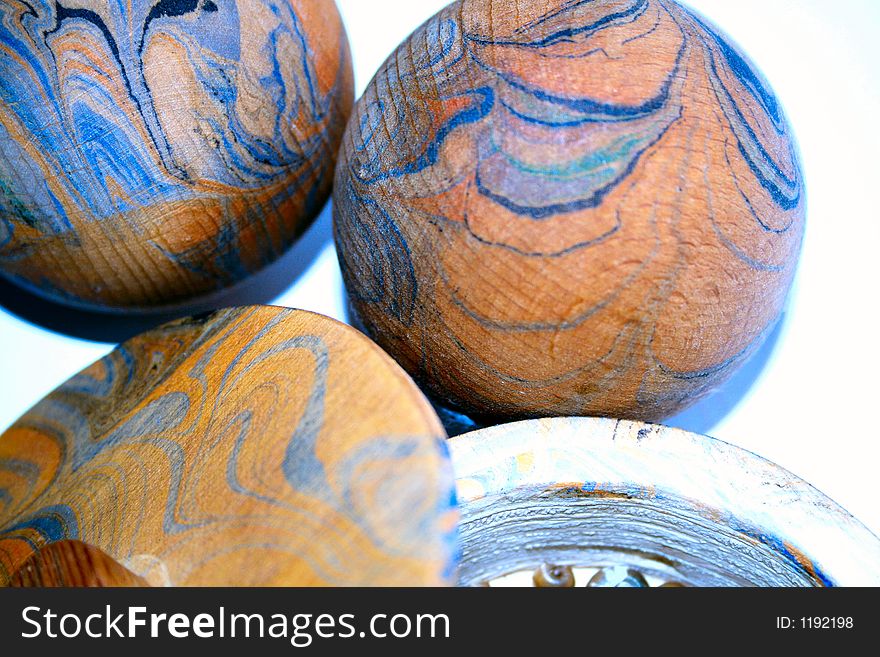 Two wooden marbled  bowls with box and cover. Two wooden marbled  bowls with box and cover