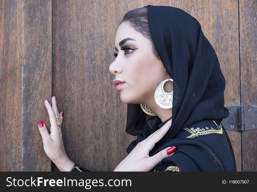 Women&x27;s Black Hijab Veil