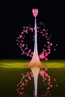Liquid Drop Art - Water Drop Shape Royalty Free Stock Images
