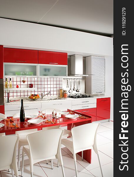 red kitchen desing