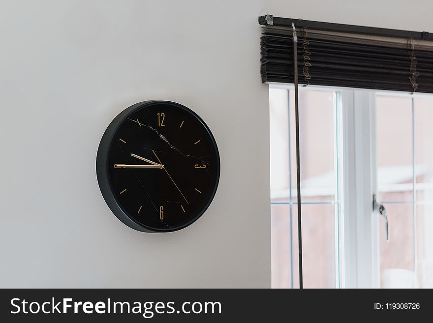 Round Black Steel Analog Wall Clock