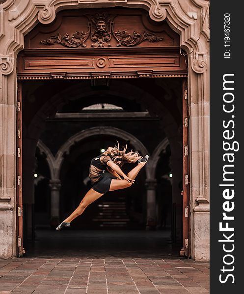 Photo of Woman doing a ballet dance