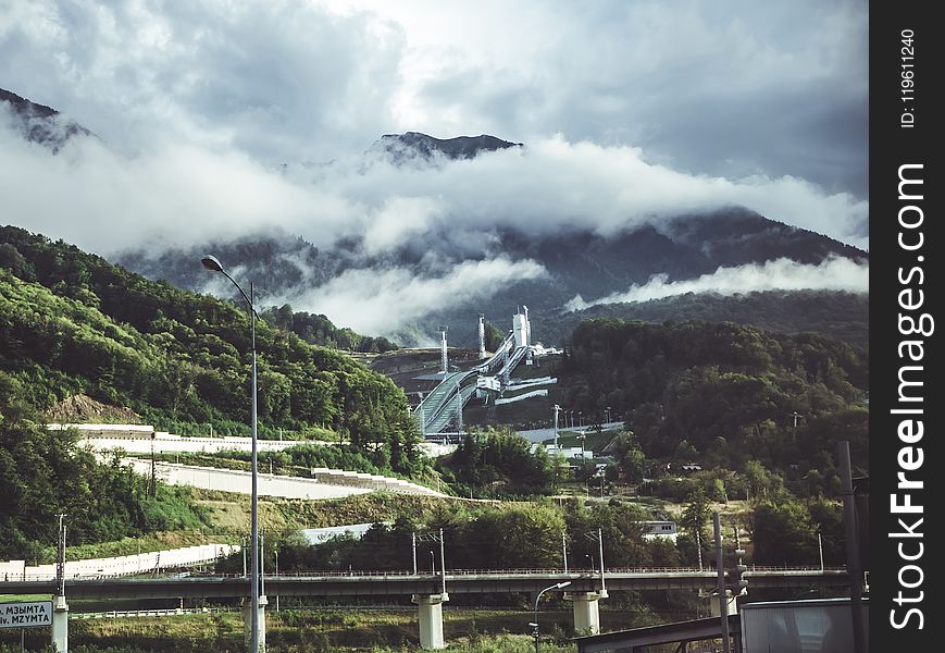 Green Mountain Under White Clouds