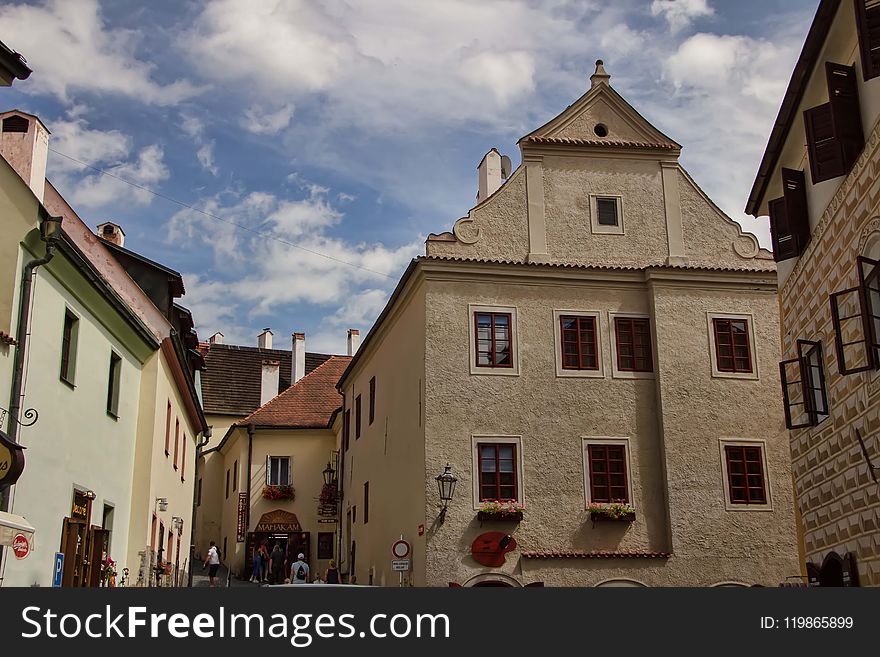 Town, Sky, Building, Medieval Architecture