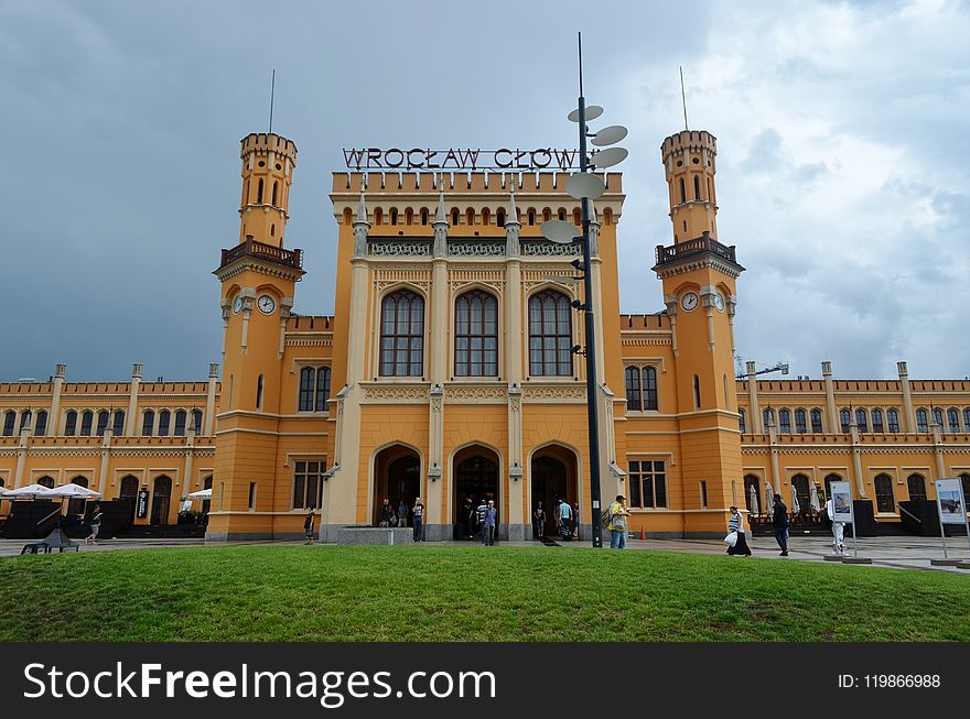 Landmark, Palace, Classical Architecture, Sky