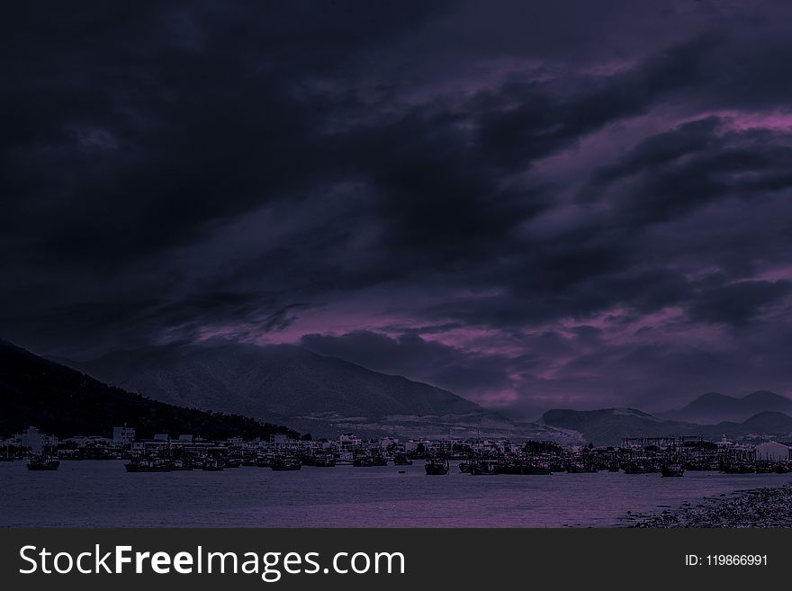 Sky, Atmosphere, Cloud, Geological Phenomenon