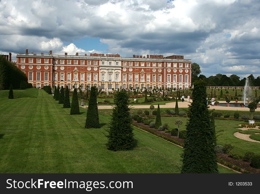 This is the biggest palace in europe and once was home to henry the eighth who extended it to the huge scale it is today. This is the biggest palace in europe and once was home to henry the eighth who extended it to the huge scale it is today