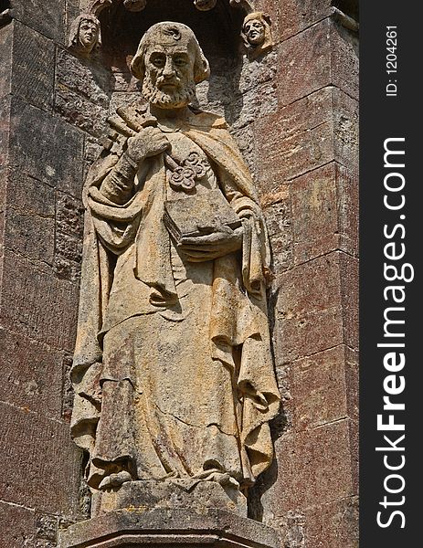 Statue of St Peter outside a church in Engalnd. Statue of St Peter outside a church in Engalnd.