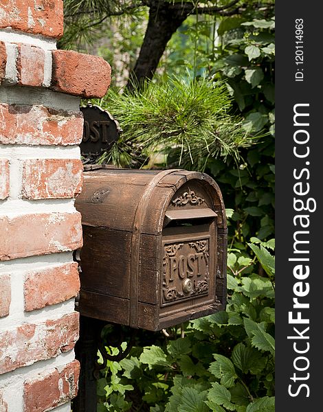 Letter Box, Tree, Garden, Masonry Oven