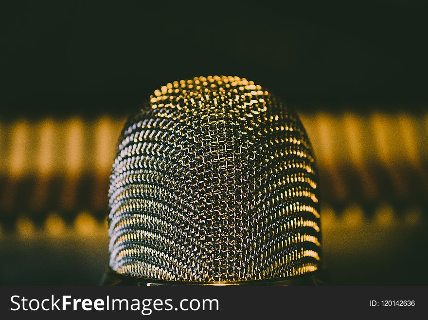 Selective Focus Photography of Microphone