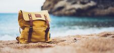 Hipster Swimming Mask On Background Blue Sea Ocean Horizon, Hiker Tourist Yellow Backpack On Sand Beach, Blurred Panoramic Seascap Stock Images