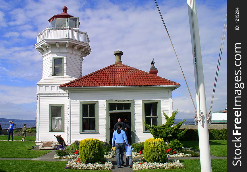 Lighthouse on the coast of pacific northwest