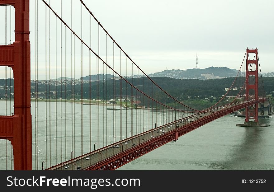 The Golden Gate Bridge - view from the north battery