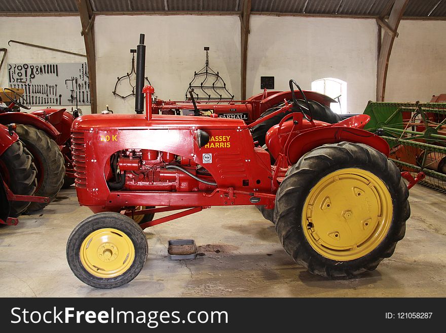 Tractor, Agricultural Machinery, Vehicle, Automotive Tire