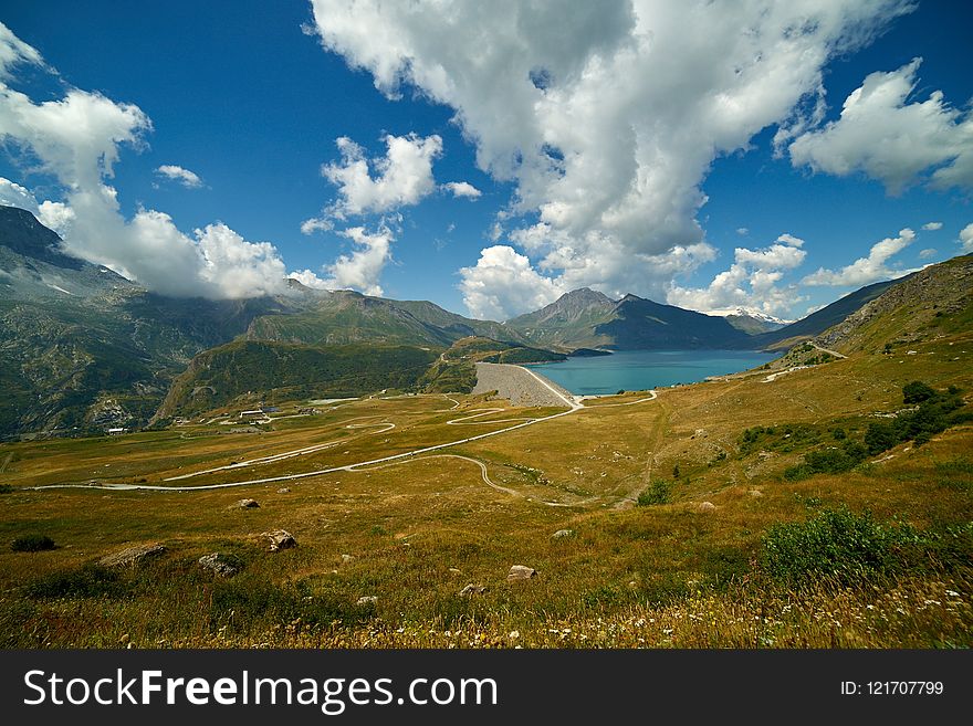 Highland, Grassland, Sky, Nature