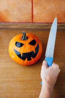 Preparation Of Carving Jack-o-lantern Pumpkin For Halloween Stock Photos