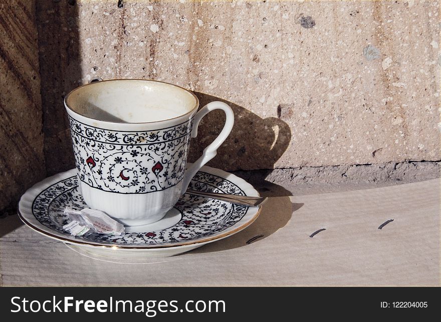 Serveware, Coffee Cup, Tableware, Porcelain