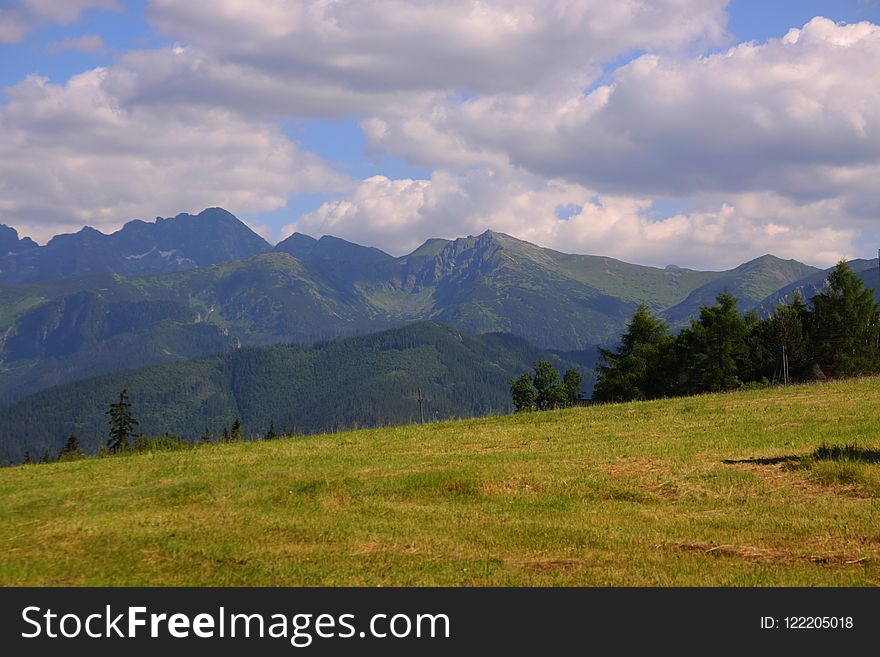 Grassland, Highland, Sky, Mountainous Landforms