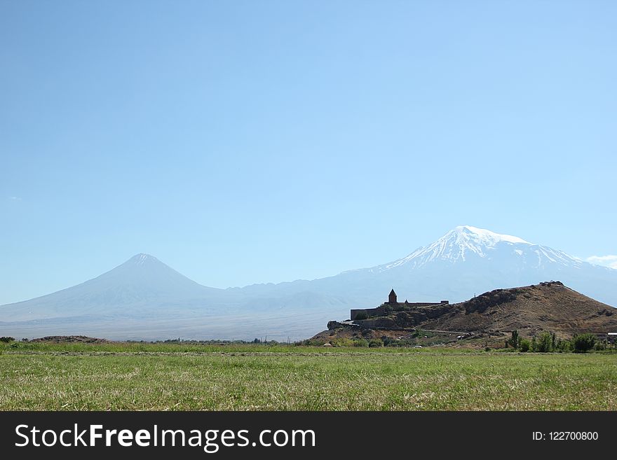 Grassland, Sky, Highland, Mount Scenery