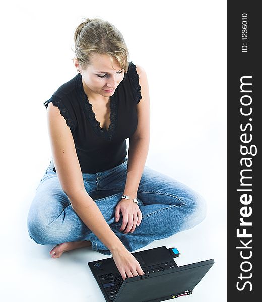 Young beautiful women  using laptop computer. Young beautiful women  using laptop computer
