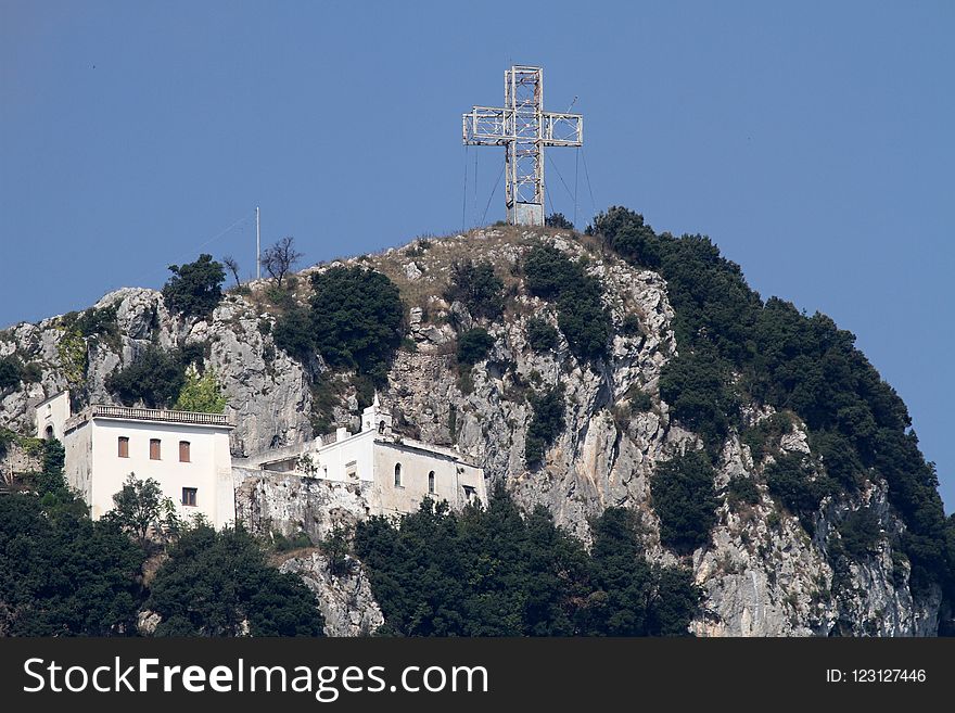 Sky, Mountainous Landforms, Landmark, Mountain