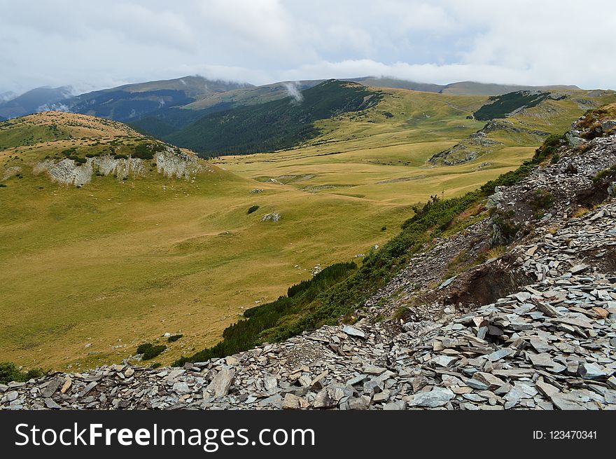 Highland, Mountainous Landforms, Ridge, Mountain