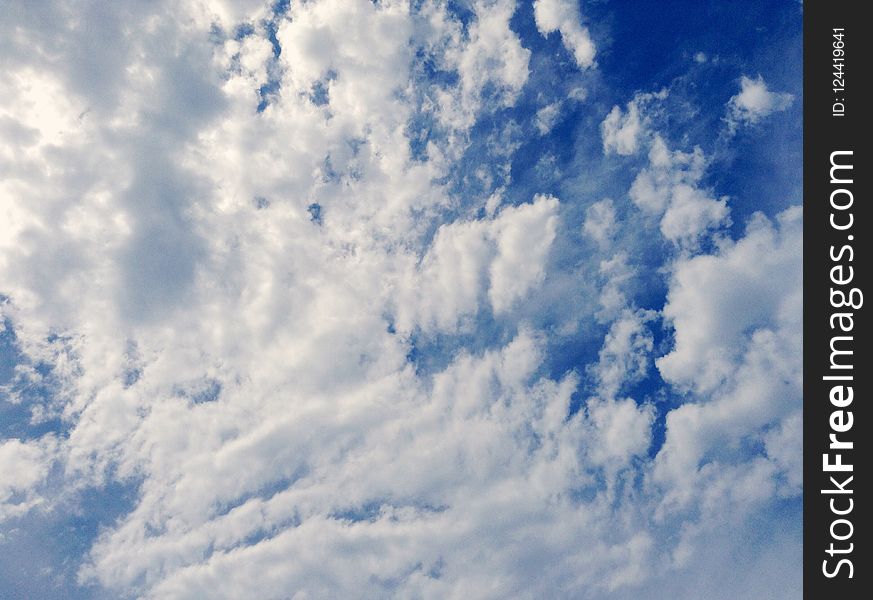 Sky, Cloud, Daytime, Blue