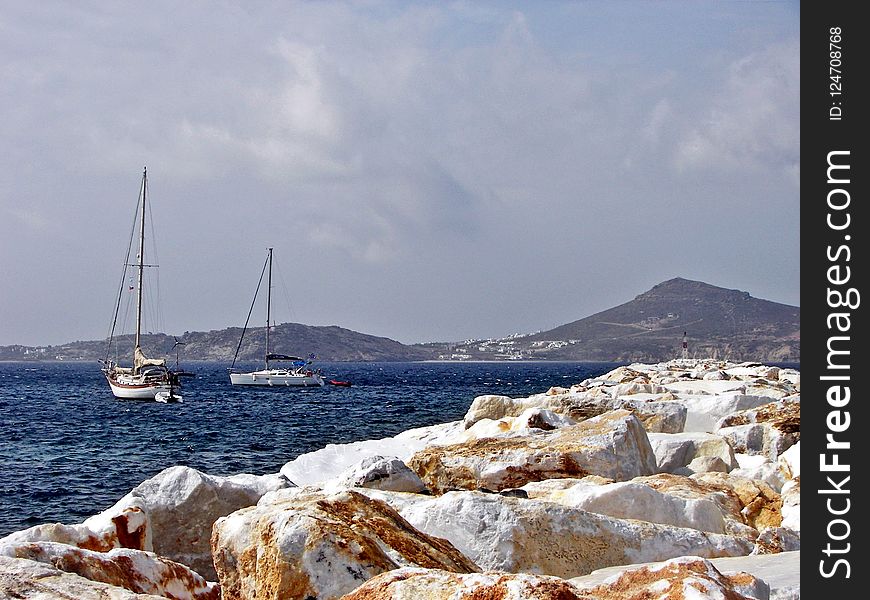 Sea, Coastal And Oceanic Landforms, Sky, Coast