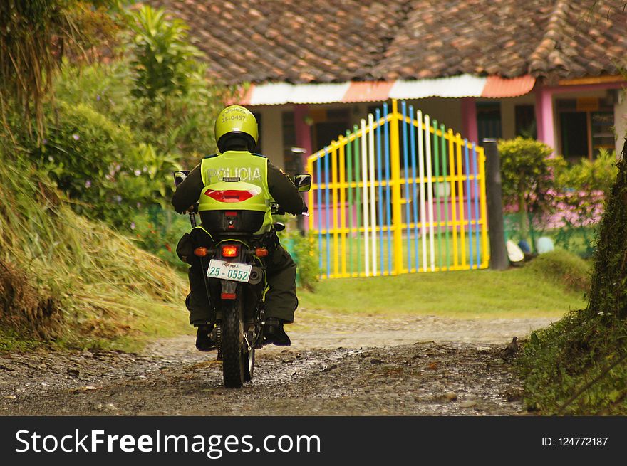 Vehicle, Yellow, Motorcycling, Motorcycle