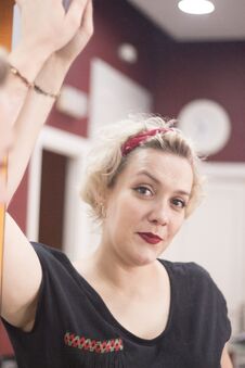 Portrait Of Blonde Woman With Short Hair And Pinup Style Royalty Free Stock Images