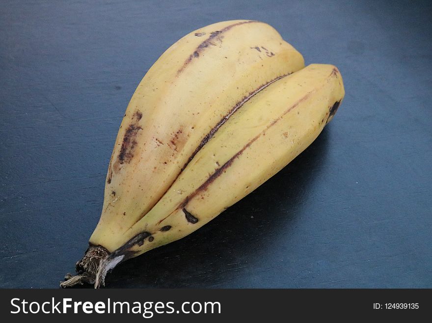 Banana, Banana Family, Saba Banana, Produce