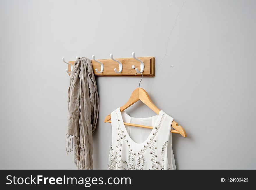 Clothes Hanger, Shoulder, Wood, Shelf