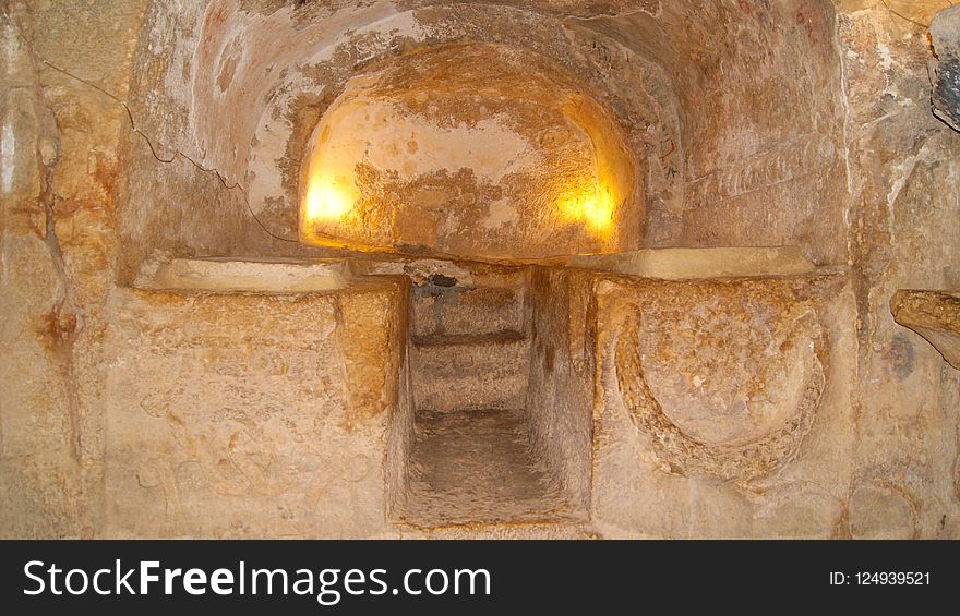 Crypt, Ancient History
