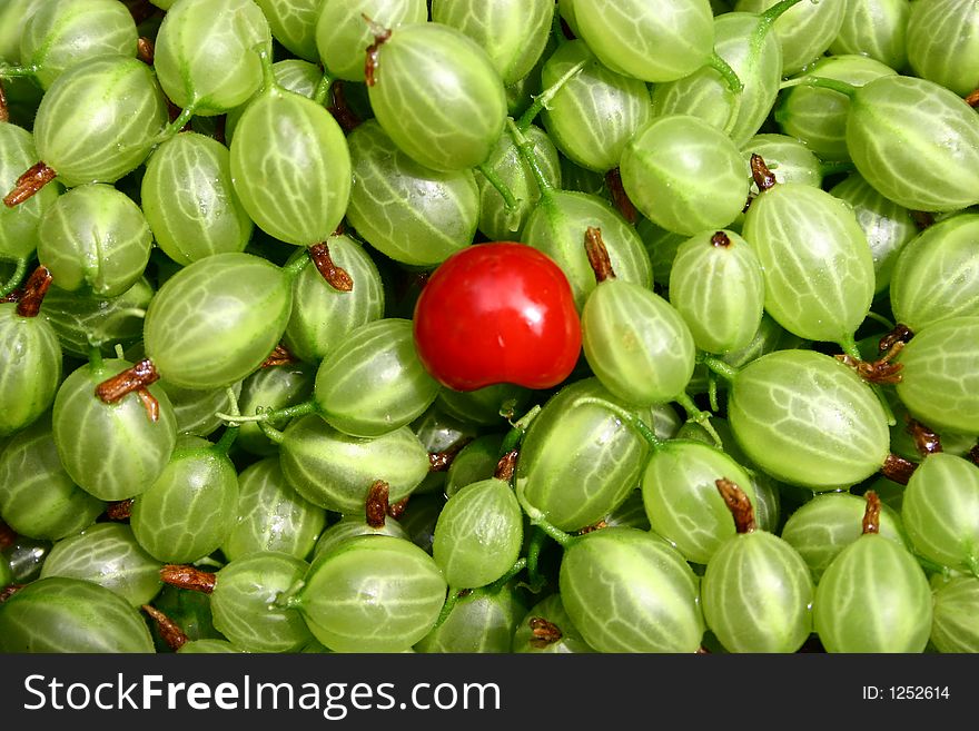 Grenn gooseberry and red cherry