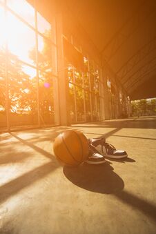 Free Basketball And Basketball Shoes Stock Photo - 125740190