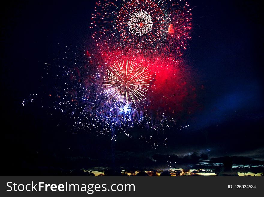 Fireworks, Sky, Event, Explosive Material