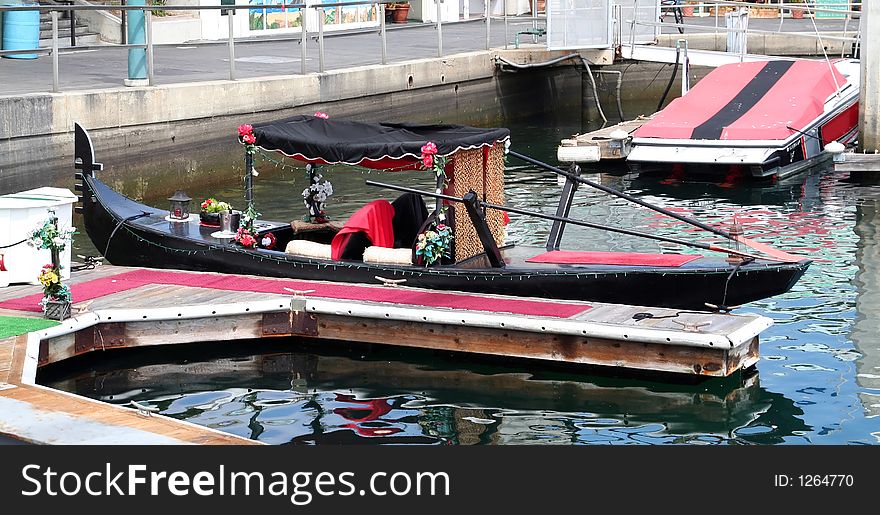 Venetian gondola in king harbour