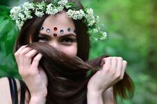 Free A Forest Picture Of A Beautiful Young Brunette Of European Appearance With Dark Brown Eyes And Large Lips Royalty Free Stock Photography - 126018447