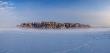 Winter Morning In The City Park Of Khmelnitsky Stock Image