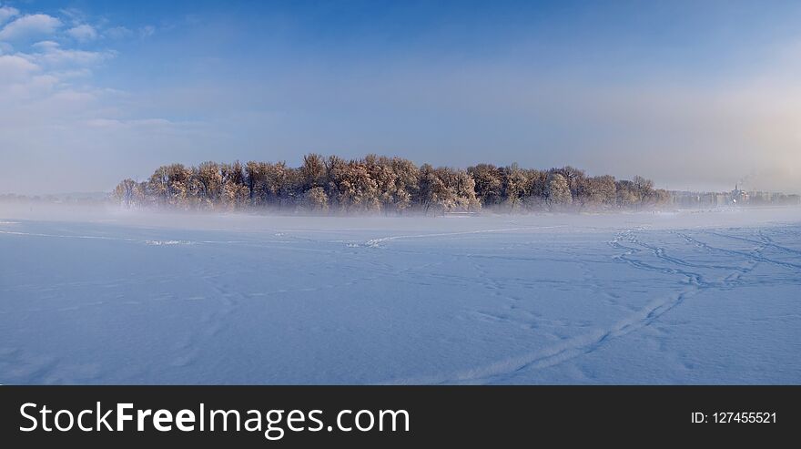 Winter Morning In The City Park Of Khmelnitsky