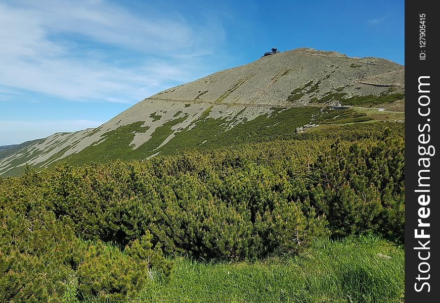 Highland, Vegetation, Mountainous Landforms, Wilderness