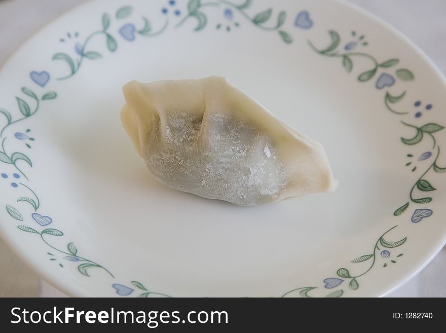 Homemade Traditional Chinese Food: Making Boiled Dumpling