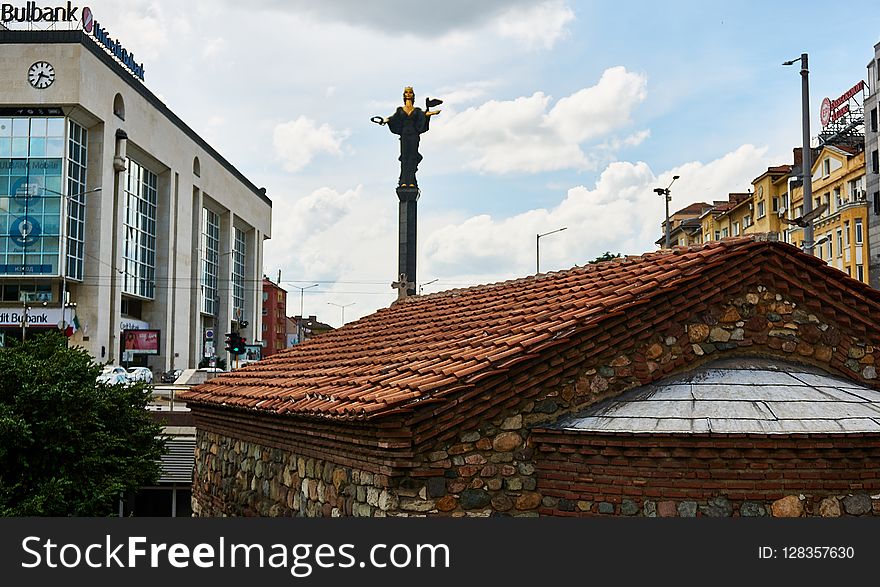 Roof, Sky, Town, Wall
