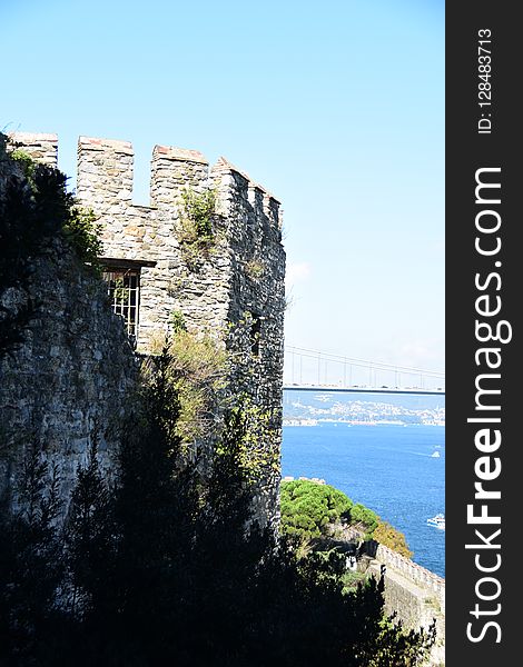 Medieval castle located in the SarÄ±yer district of Istanbul, at the European side of Bosporus. Medieval castle located in the SarÄ±yer district of Istanbul, at the European side of Bosporus.